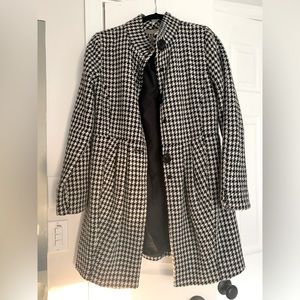 Houndstooth pea coat